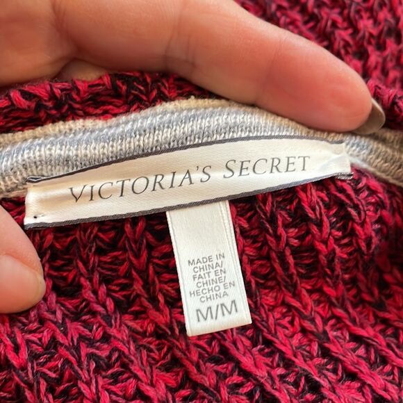 Victoria’s Secret red & black cotton slouchy sweater - Picture 7 of 10